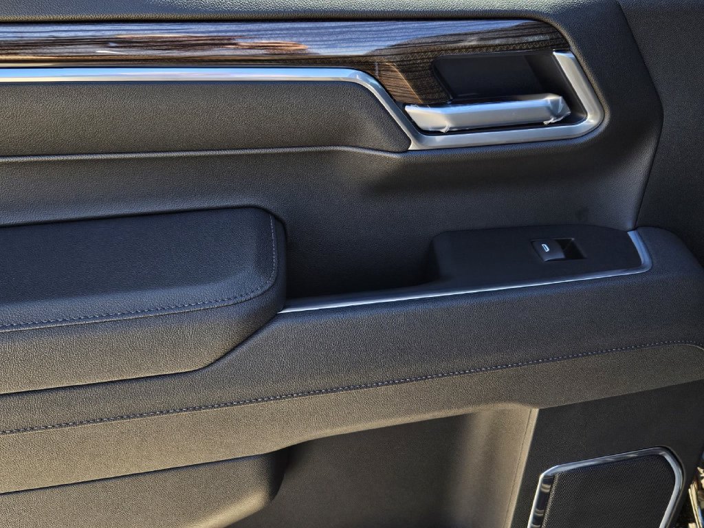 2026 Chevrolet Silverado 1500 LT - Photo 14