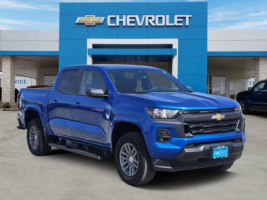 Used 2024 Chevrolet Colorado LT Truck