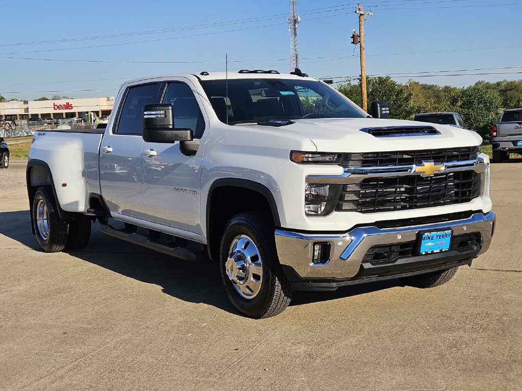 2026 Chevrolet Silverado 3500 HD LT DRW Truck