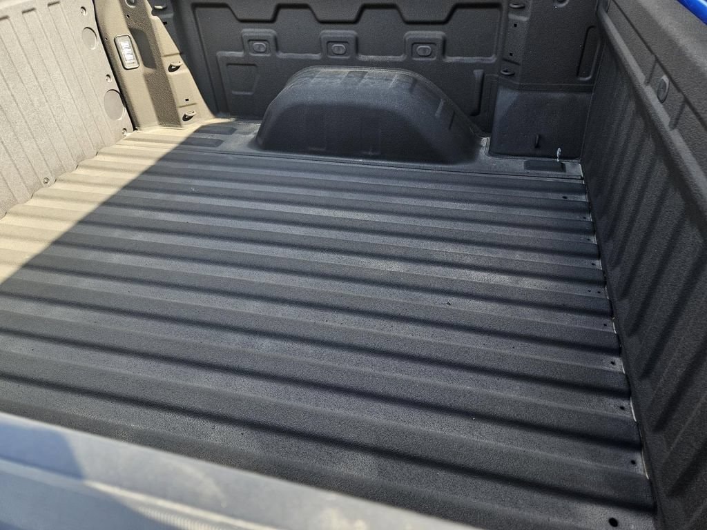 2025 Chevrolet Silverado 1500 LT - Photo 9