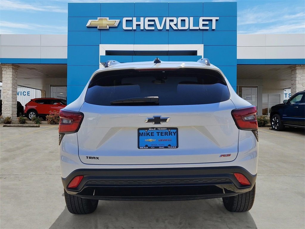 Used 2025 Chevrolet Trax 2RS SUV