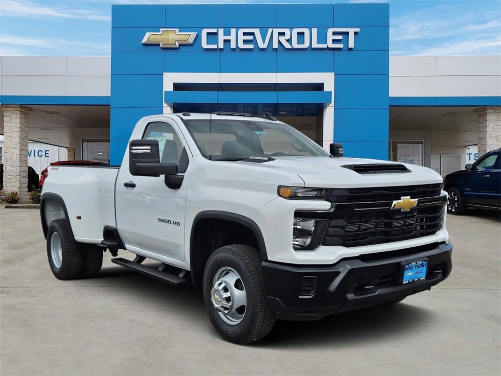 2026 Chevrolet Silverado 3500HD Work Truck's photo