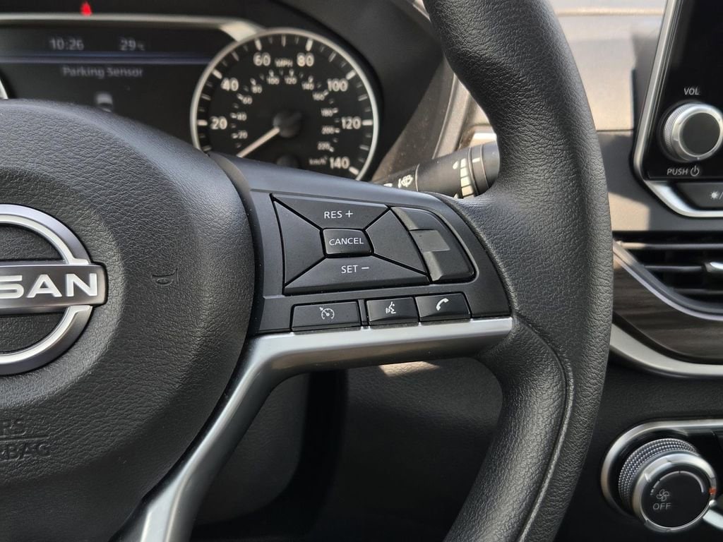 2025 Nissan Altima SV - Photo 13