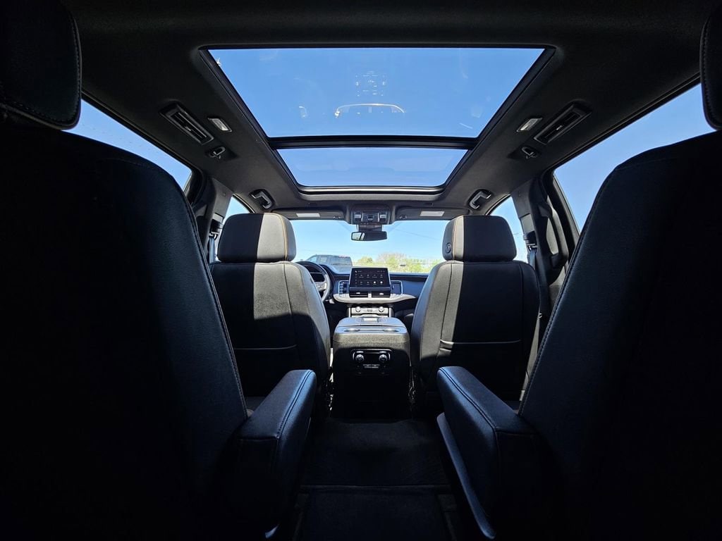 2024 GMC Yukon XL AT4 - Photo 32