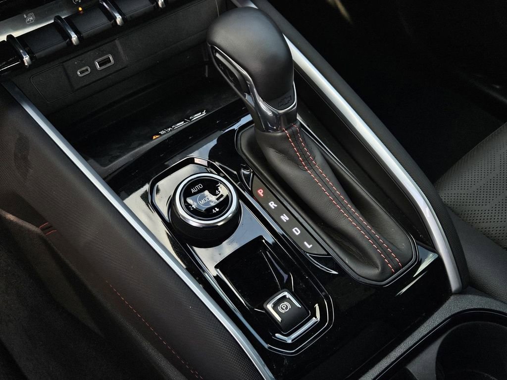 2025 Chevrolet Colorado Z71 - Photo 22