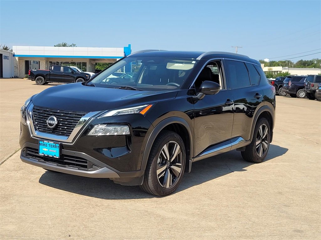 2023 Nissan Rogue SL photo 3