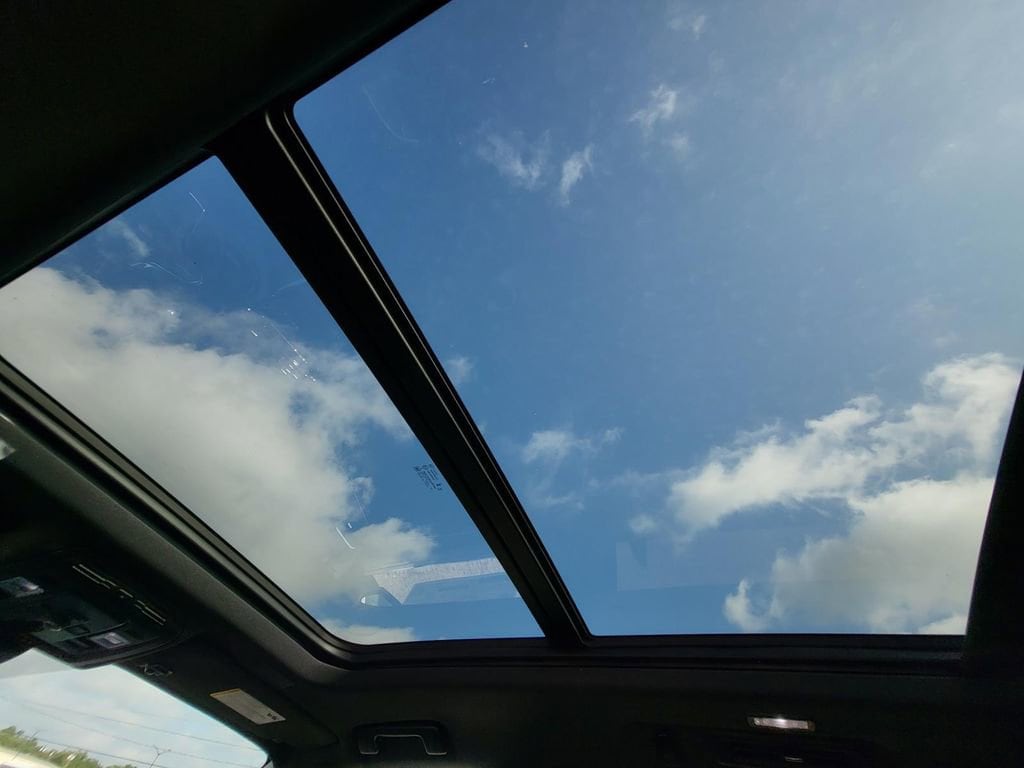 2025 Chevrolet Suburban Premier - Photo 26