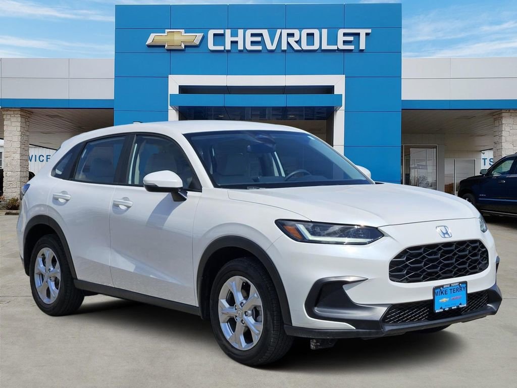 2025 Honda HR-V LX 2WD's photo