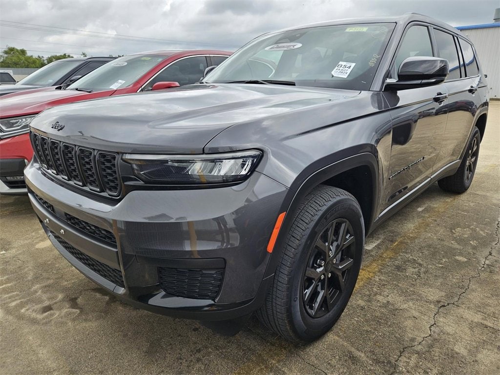 Used 2024 Jeep Grand Cherokee L Altitude