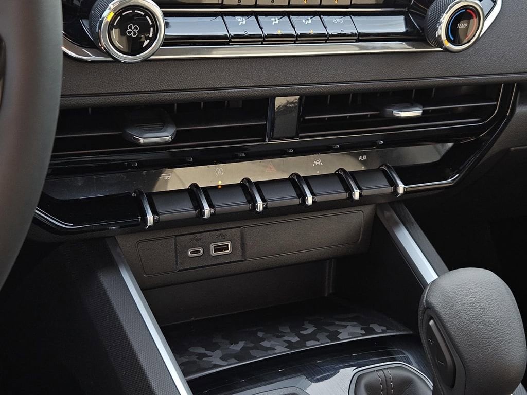 2026 Chevrolet Colorado Work Truck - Photo 18