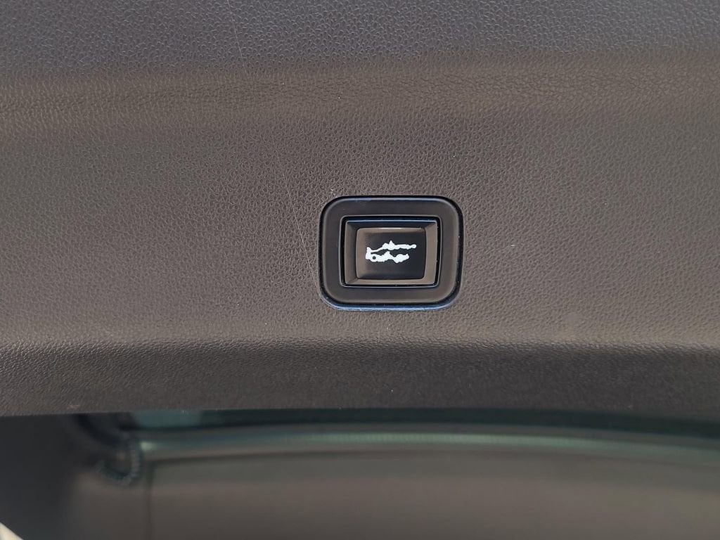 2021 GMC Yukon XL Denali - Photo 10