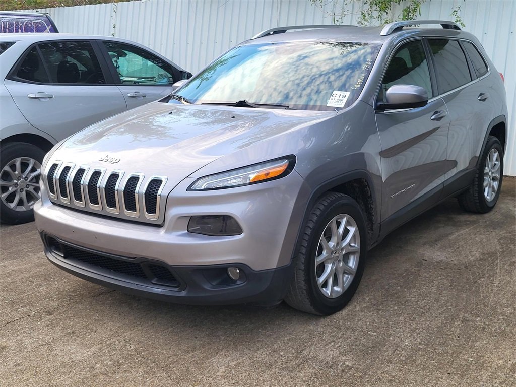 2017 Jeep Cherokee Latitude photo 3