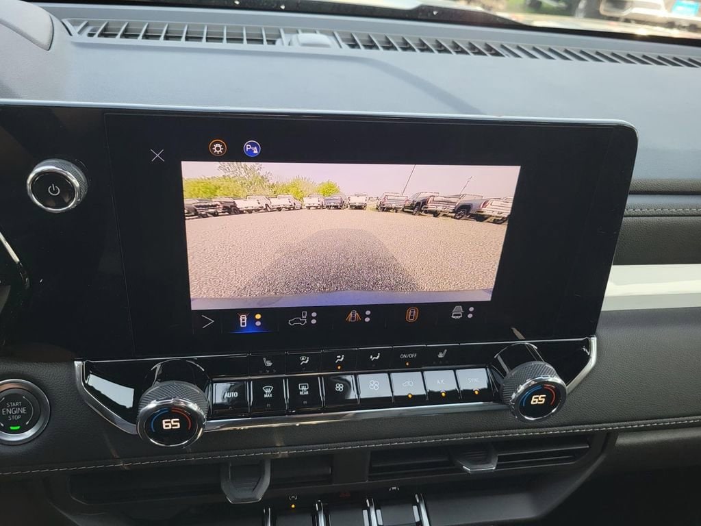 2025 Chevrolet Colorado LT - Photo 17