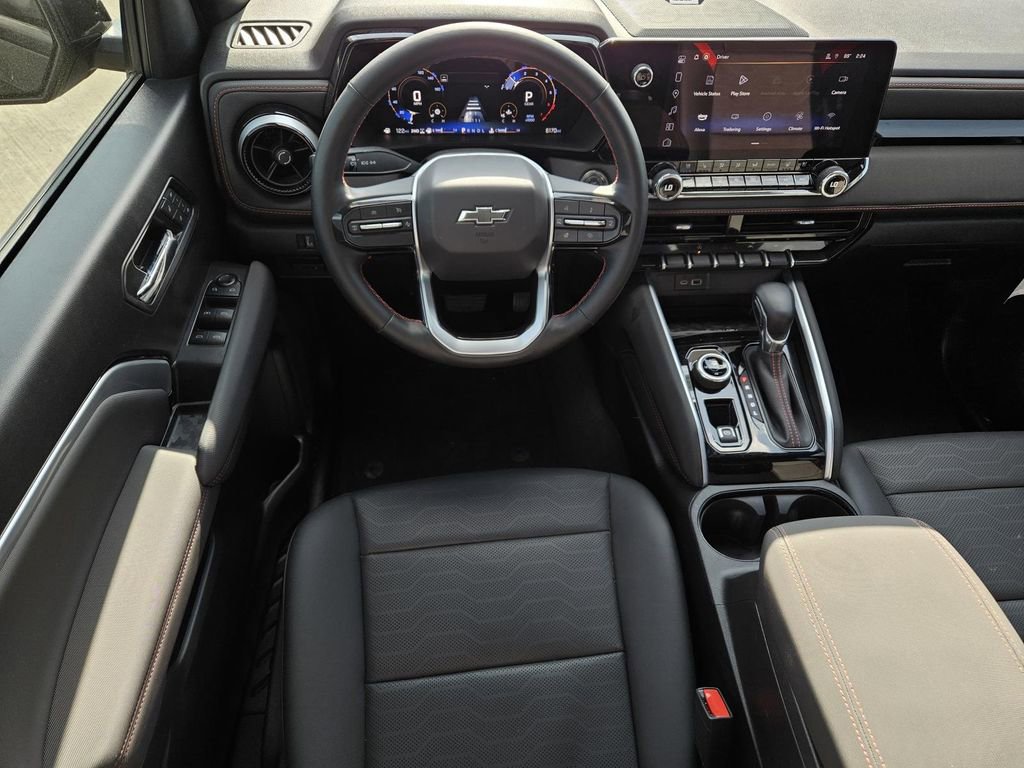 2025 Chevrolet Colorado Z71 - Photo 13