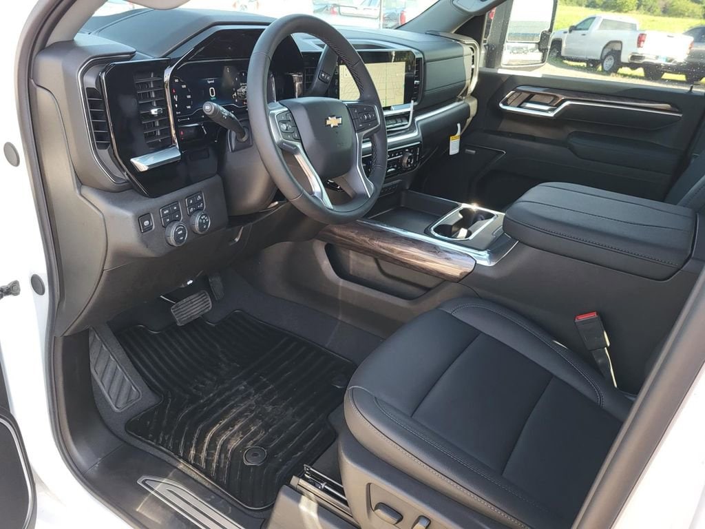 2025 Chevrolet Silverado 2500 HD LTZ - Photo 22