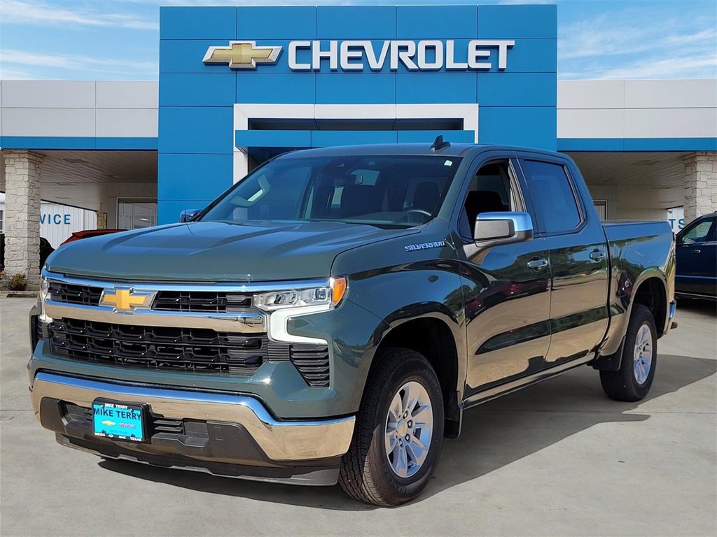 2025 Chevrolet Silverado 1500 LT photo 3