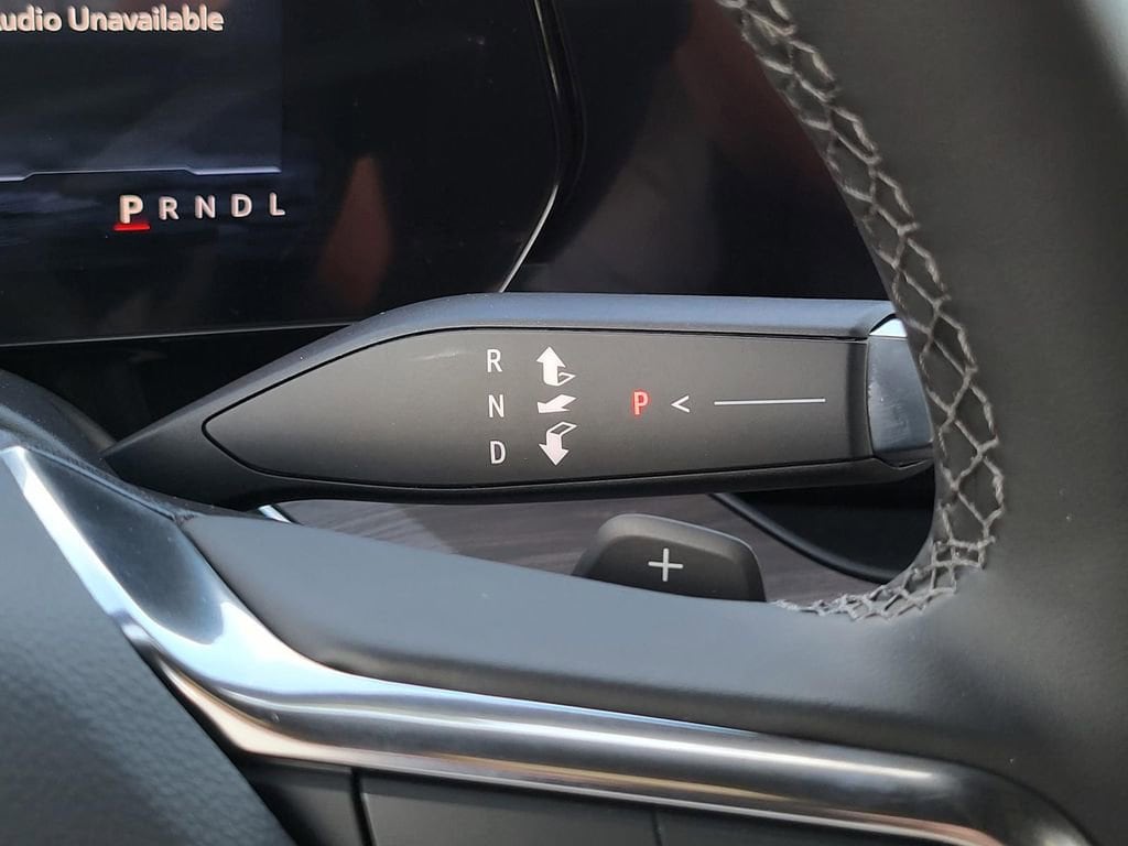 2025 Chevrolet Suburban Premier - Photo 13