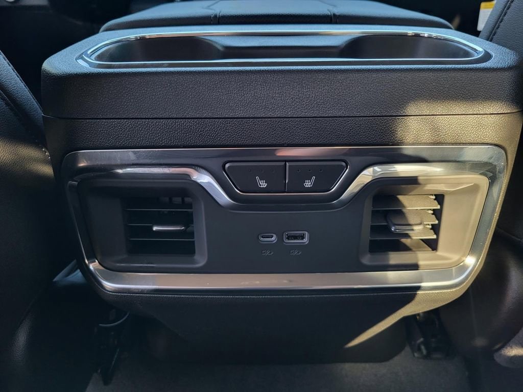 2025 Chevrolet Silverado 2500 HD LTZ - Photo 23