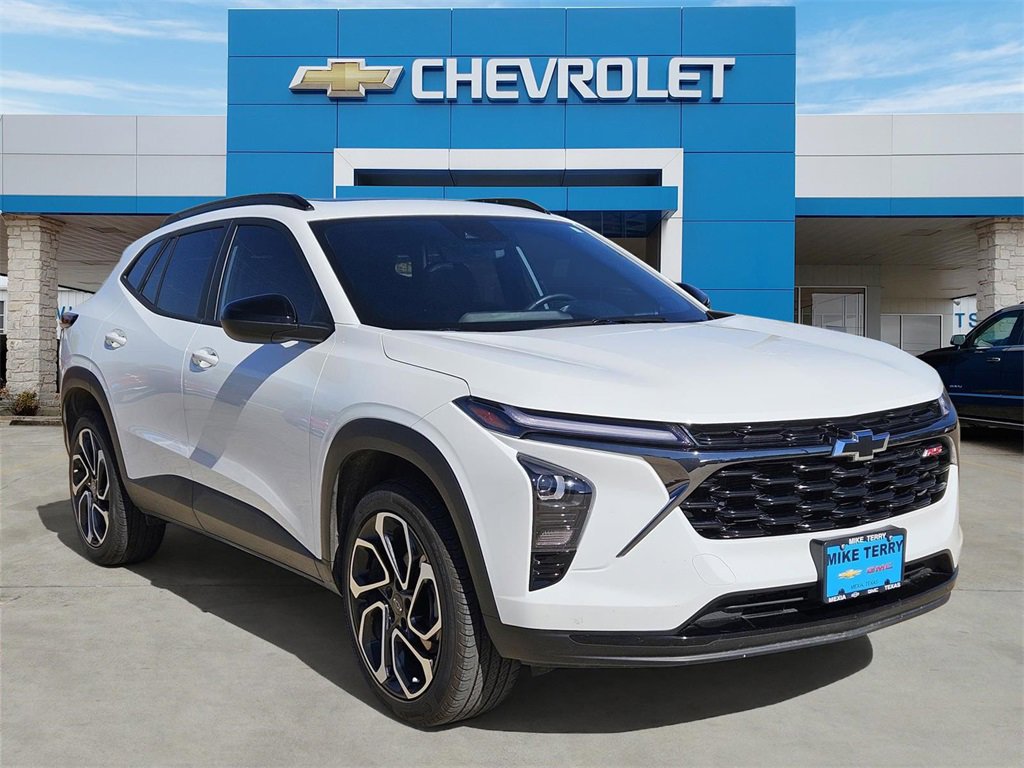 2025 Chevrolet Trax RS's photo