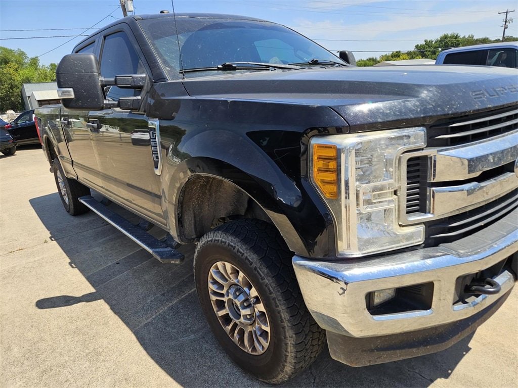 Used 2017 Ford F-250 Super Duty XLT with VIN 1FT7W2B65HED77061 for sale in Mexia, TX