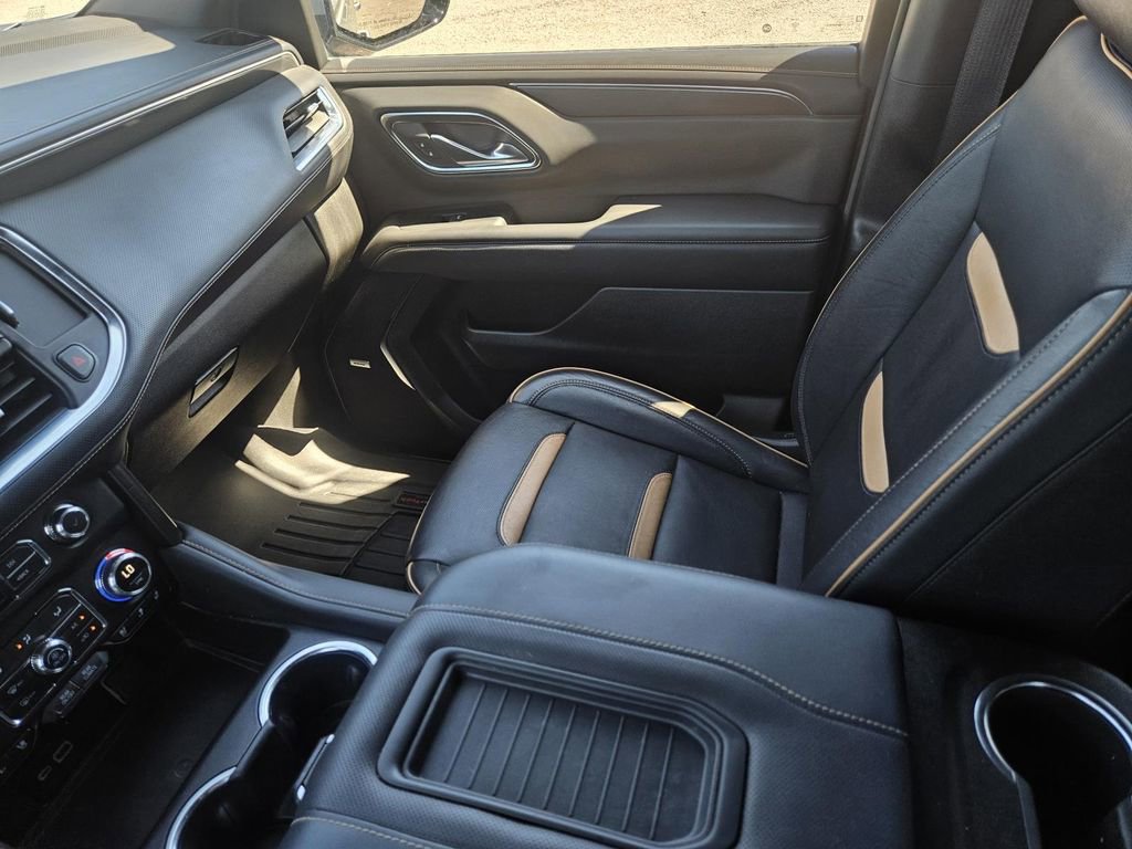 2024 GMC Yukon XL AT4 - Photo 28