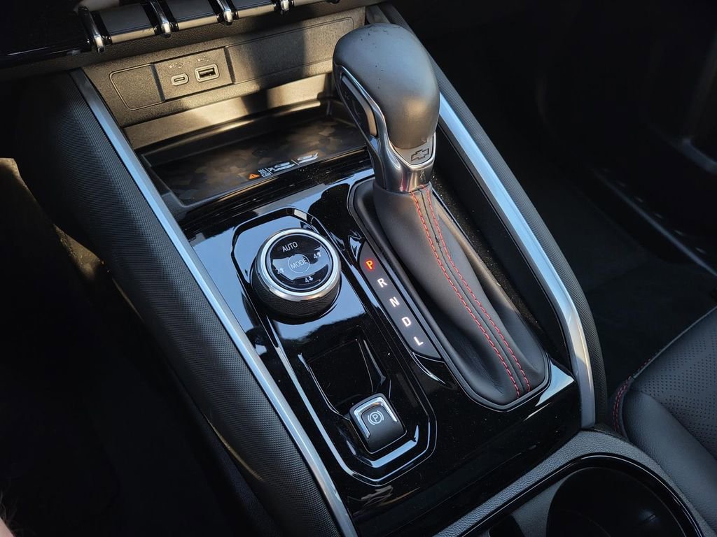 2025 Chevrolet Colorado Z71 - Photo 15