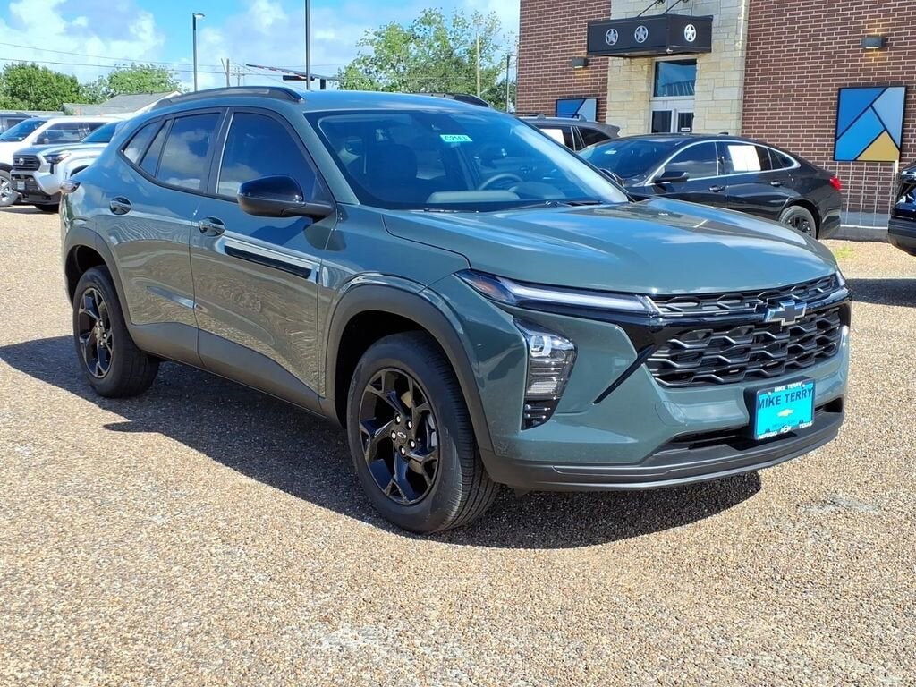 New 2026 Chevrolet Trax LT SUV