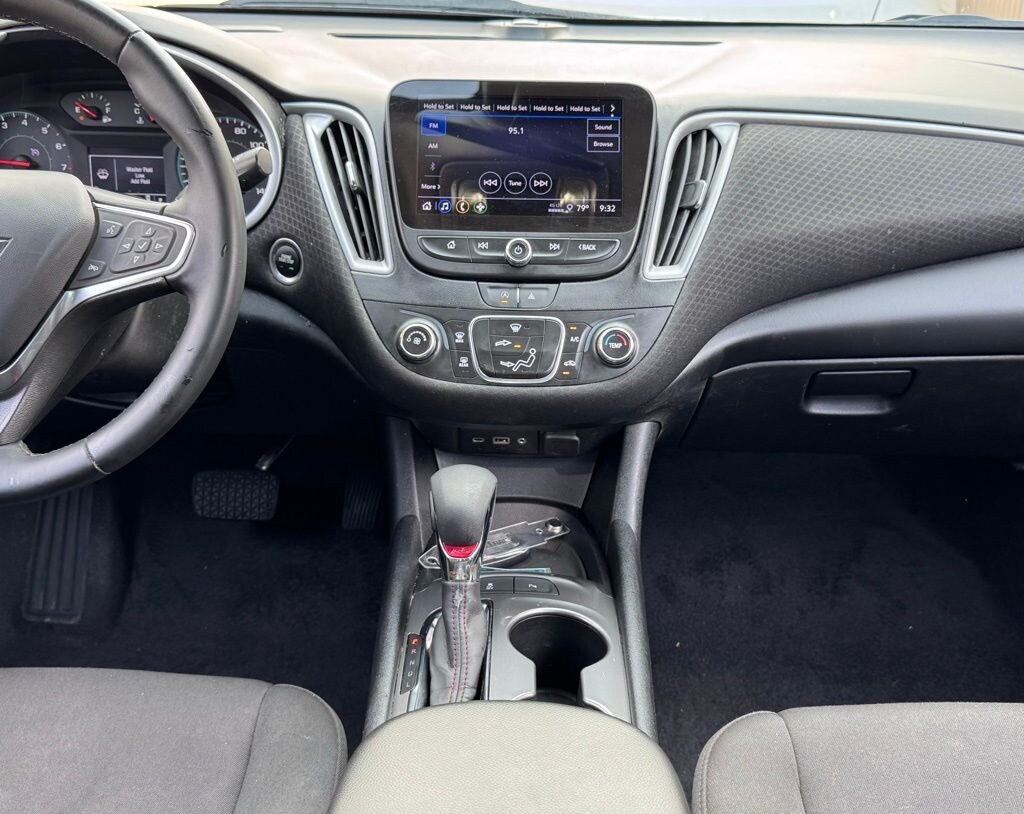 Used 2024 Chevrolet Malibu RS Sedan
