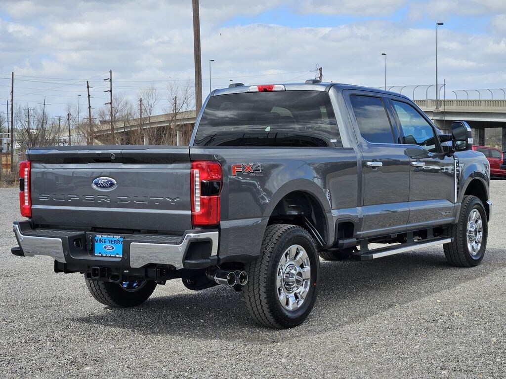 New 2026 Ford F-250 Truck Crew Cab