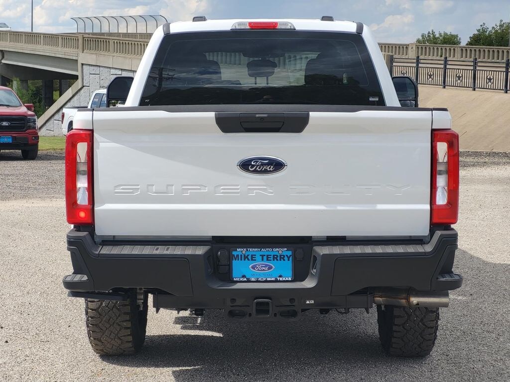 New 2026 Ford F-250 Truck Crew Cab