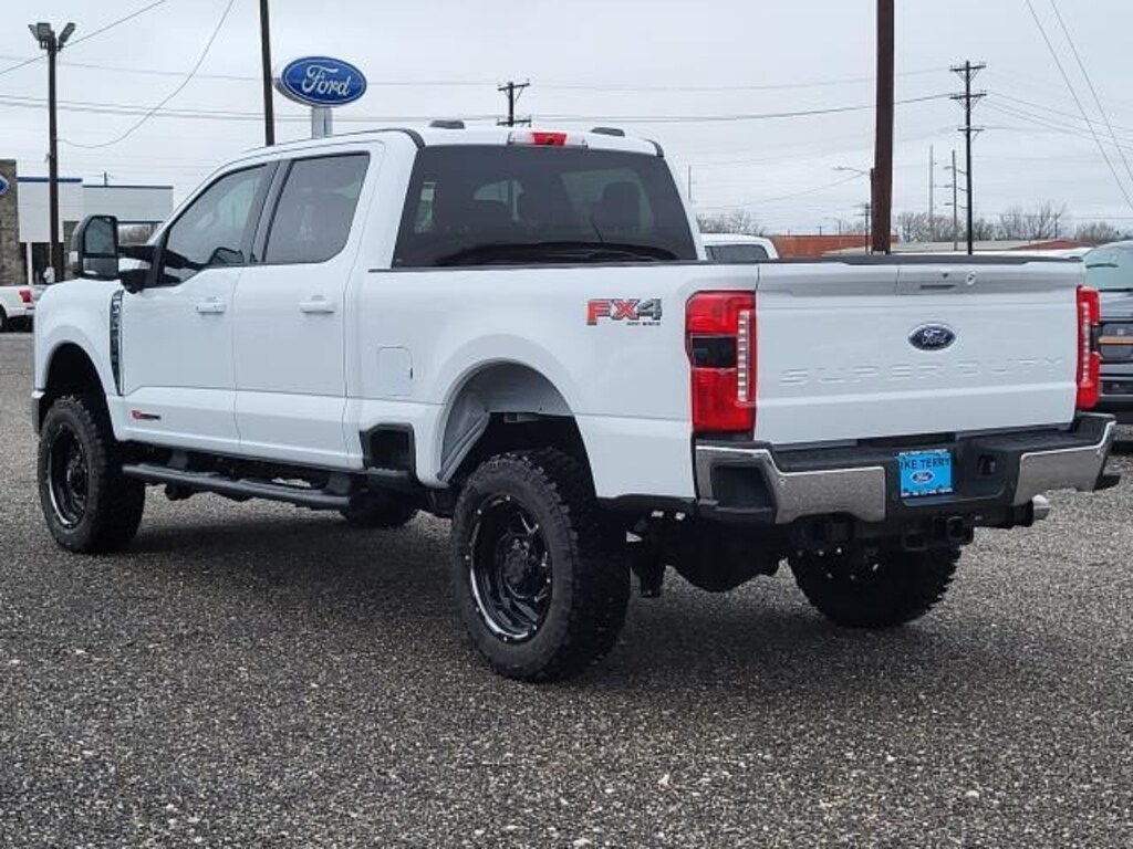 New 2025 Ford F-250 Truck Crew Cab