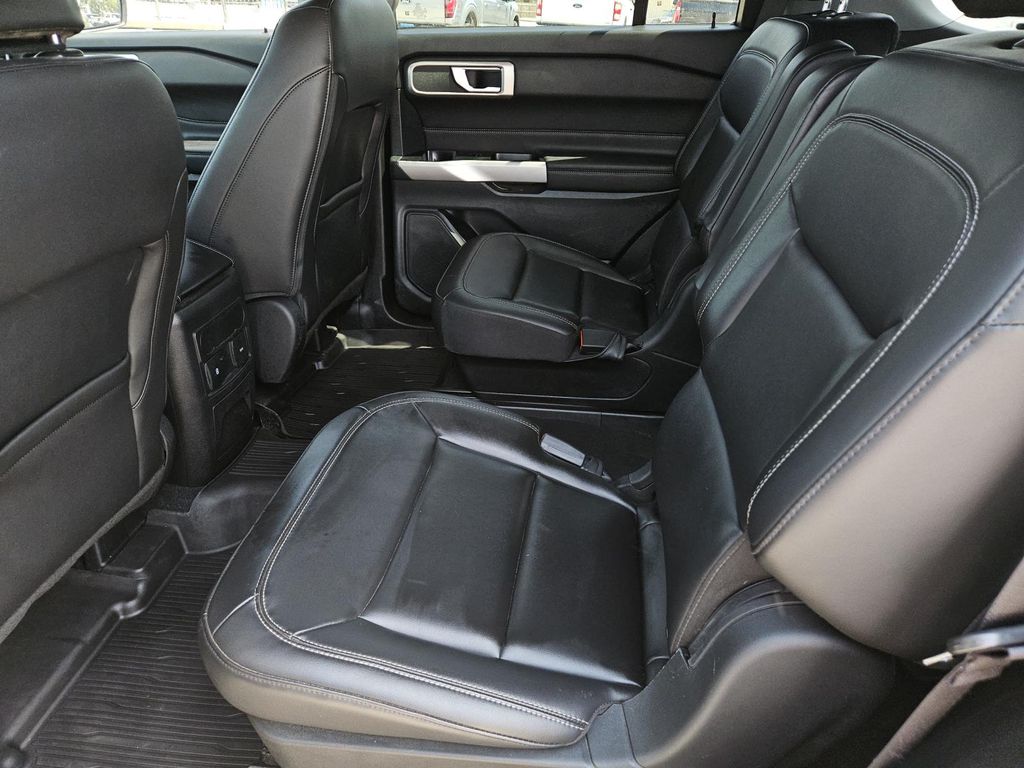 2024 Ford Explorer XLT - Photo 30