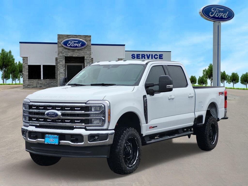 New 2025 Ford F-250 Truck Crew Cab