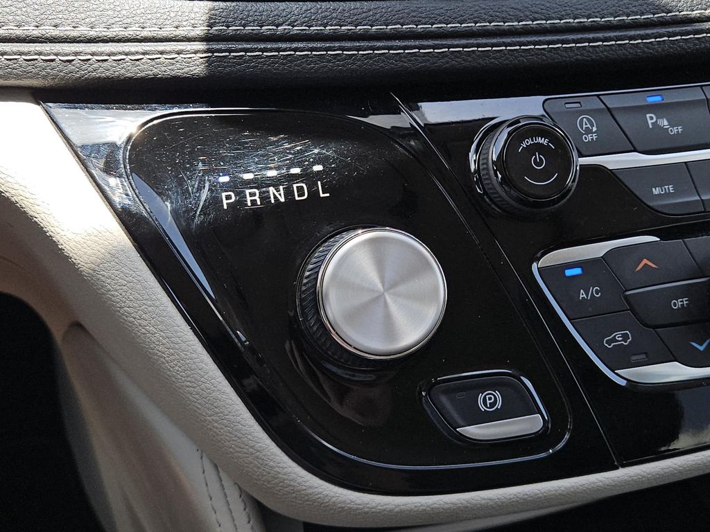 2023 Chrysler Pacifica Limited - Photo 17