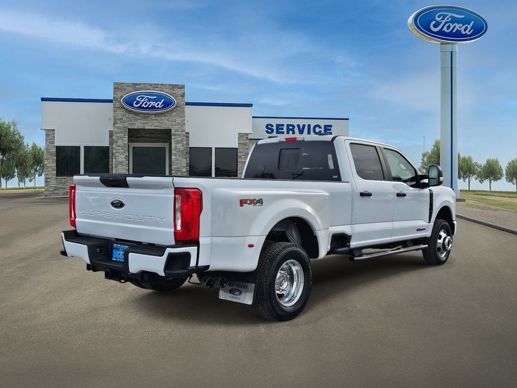New 2026 Ford F-350 Truck Crew Cab