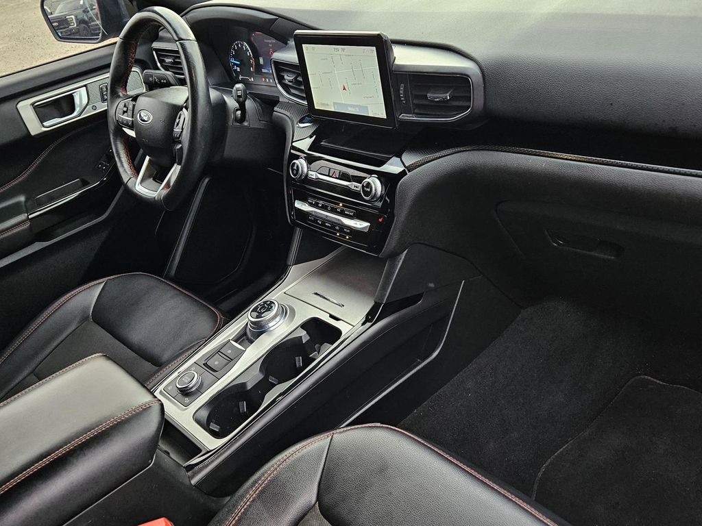 2024 Ford Explorer ST-LINE - Photo 10