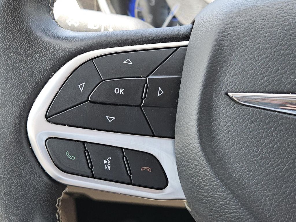 2023 Chrysler Pacifica Limited - Photo 19