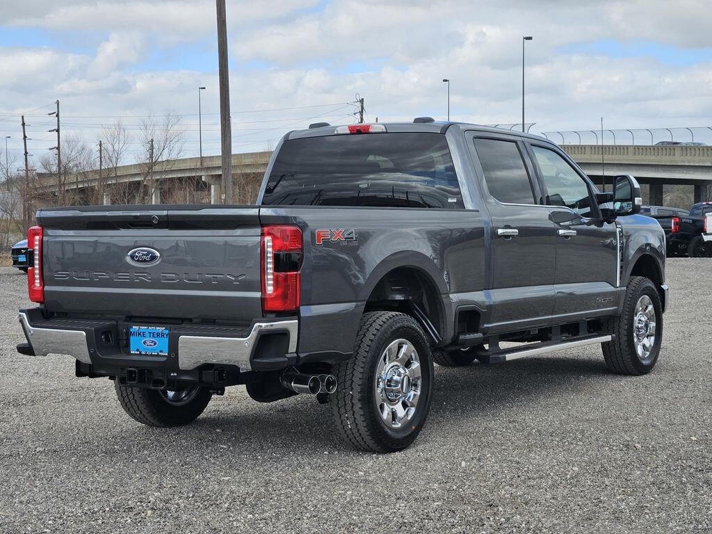 New 2026 Ford F-250 Truck Crew Cab