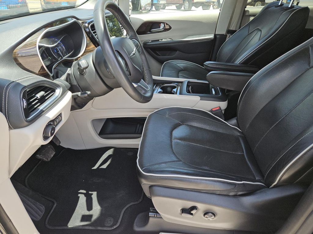 2023 Chrysler Pacifica Limited - Photo 23