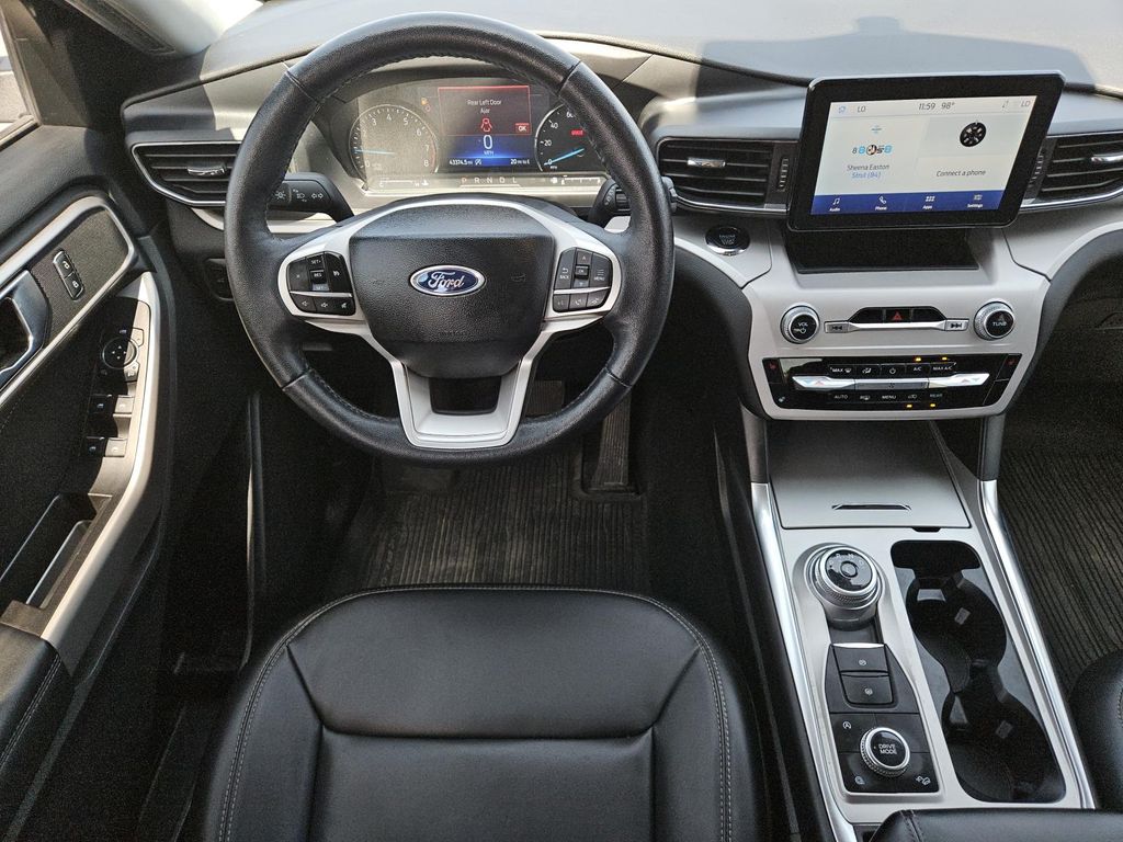 2024 Ford Explorer XLT - Photo 12