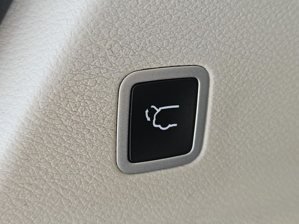 2023 Chrysler Pacifica Limited - Photo 10