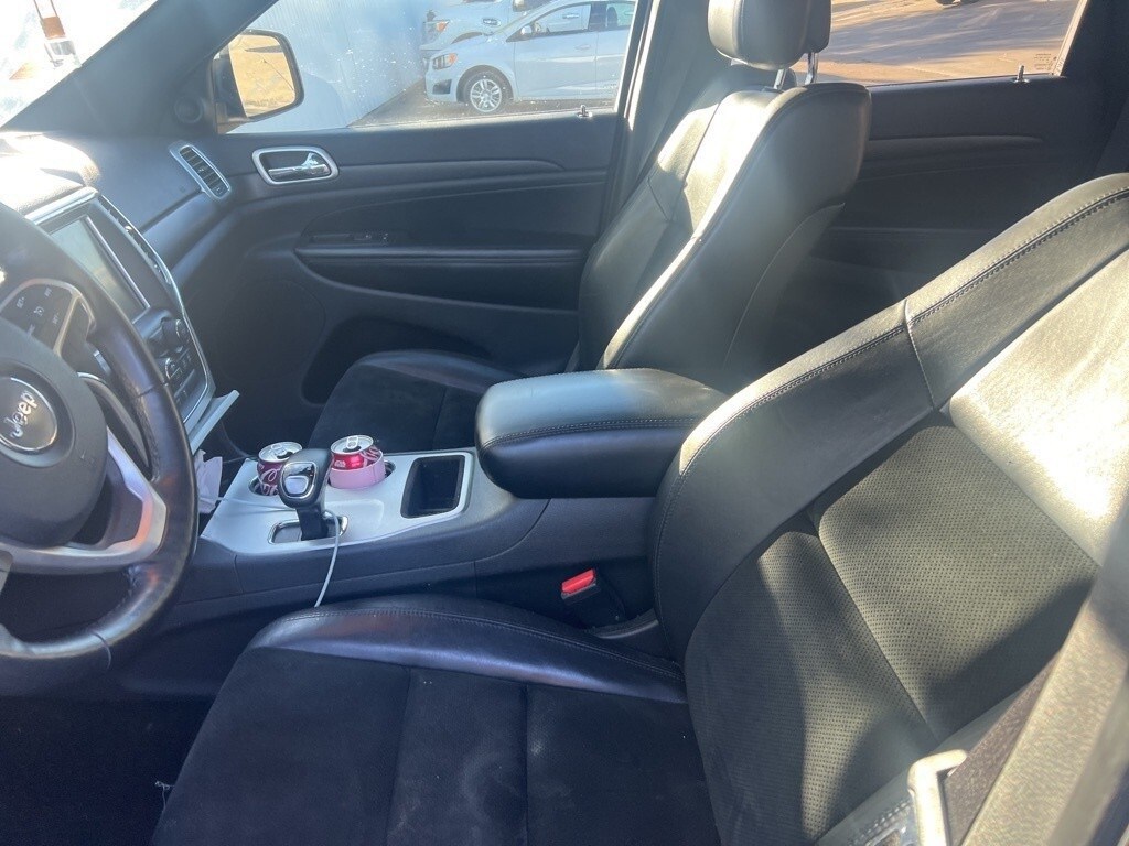 2015 Jeep Grand Cherokee Altitude photo 2