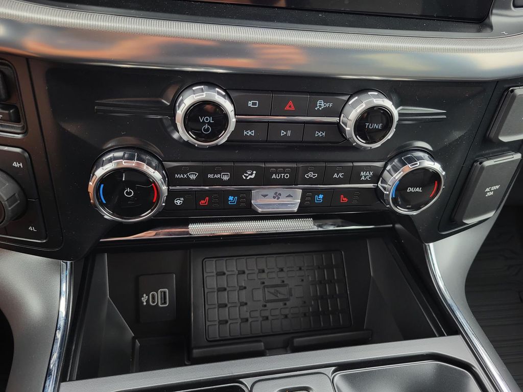 2025 Ford F-150 Lariat - Photo 19
