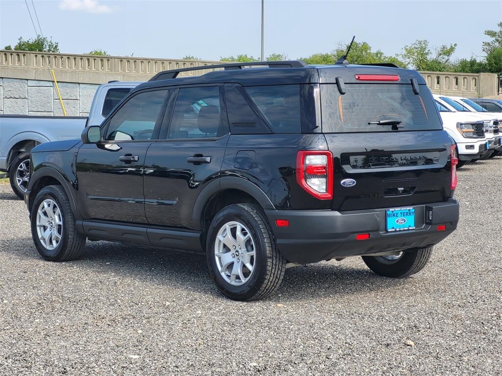 2022 Ford Bronco Sport Base photo 2