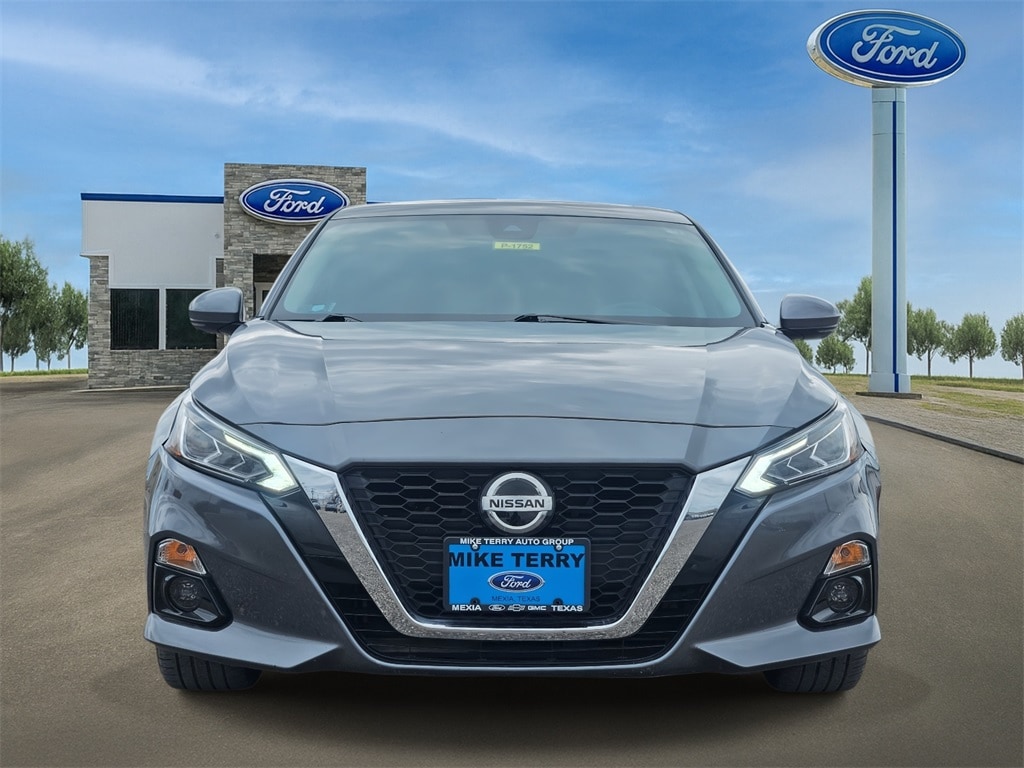 Used 2021 Nissan Altima 2.5 Platinum Sedan