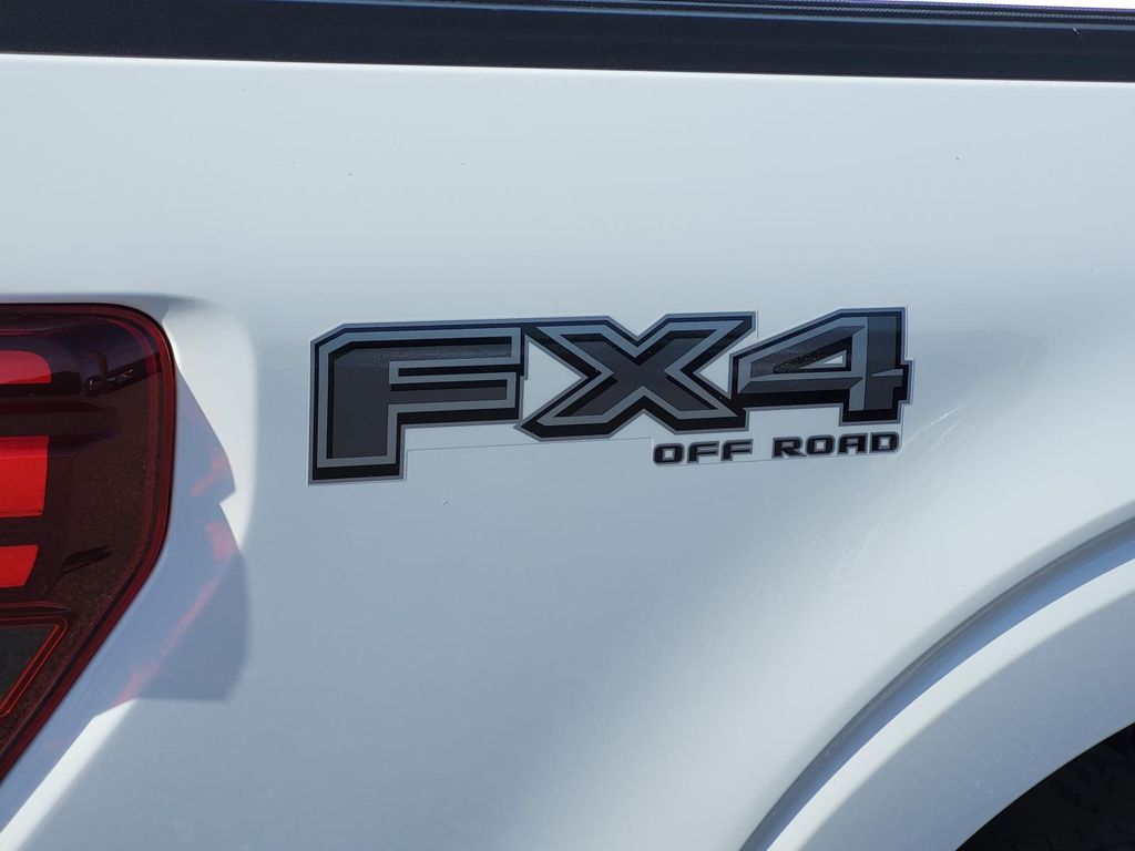 2025 Ford F-150 Lariat - Photo 6