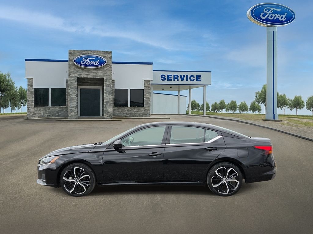 Used 2024 Nissan Altima 2.5 SR Sedan