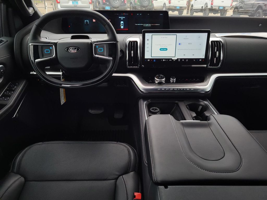 2025 Ford Expedition Platinum - Photo 15