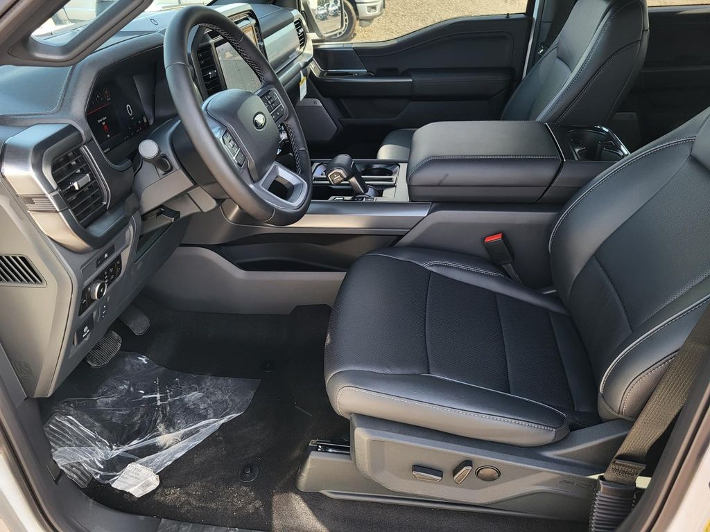 2025 Ford F-150 Lariat - Photo 18