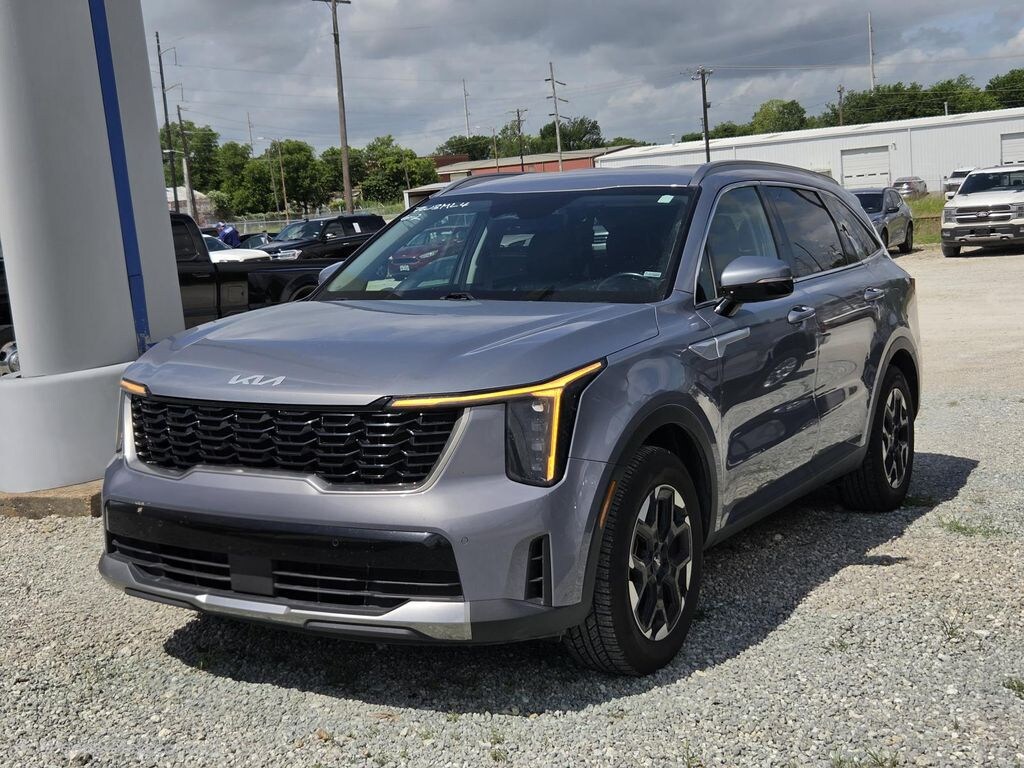 Used 2024 Kia Sorento S SUV